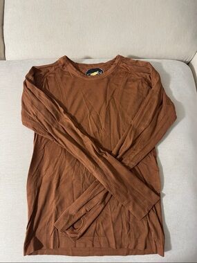Pheel musty orange long sleeve workout top